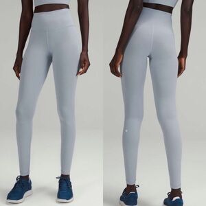 Lululemon Wunder Train High-Rise Tight 28"
Chambray legging athleisure